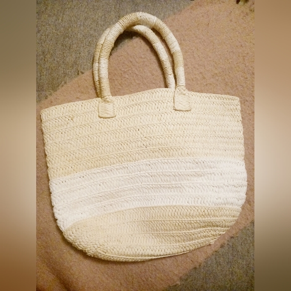 Altru Woven Tote Beach Bag- Made for Good - Picture 5 of 5